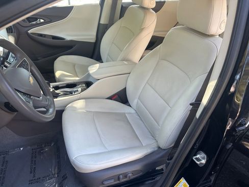 Used 2024 Chevrolet Malibu LT image 21