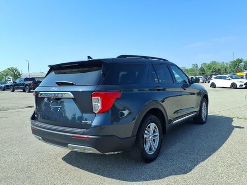 Certified 2023 Ford Explorer XLT w/ Equipment Group 202A AWD/4WD image 6