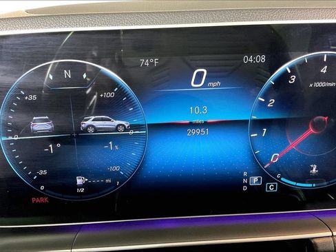 Used 2022 Mercedes-Benz GLE 350 4MATIC w/ Premium Package image 20