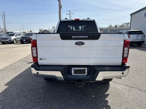 Used 2020 Ford F350 Lariat w/ Chrome Package image 5
