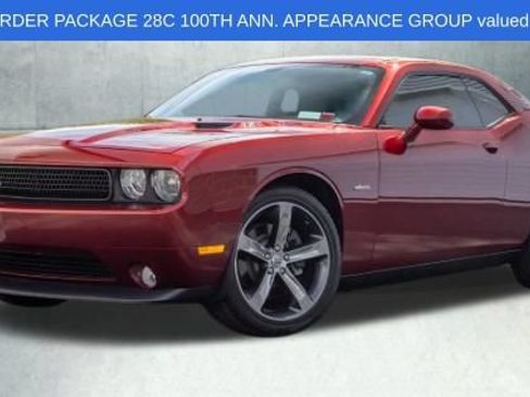 Used 2014 Dodge Challenger R/T RWD image 4