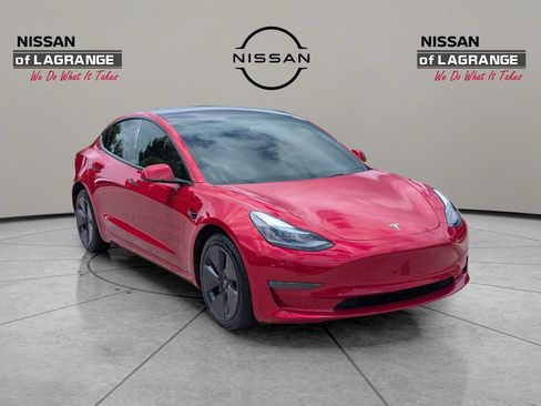 Used 2023 Tesla Model 3 Standard Range RWD image 3