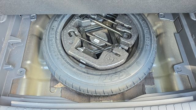 Used 2025 Hyundai Kona SEL AWD/4WD image 16