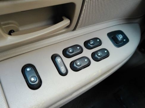 Used 2003 Mercury Grand Marquis GS RWD image 29