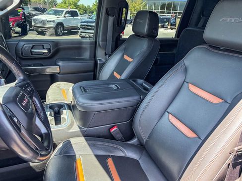 Used 2020 GMC Sierra 3500 AT4 w/ AT4 Premium Package AWD/4WD image 9
