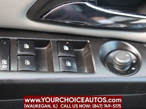 Used 2012 Chevrolet Cruze LS image 27