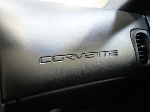 Used 2007 Chevrolet Corvette Coupe w/ Preferred Equipment Group image 36