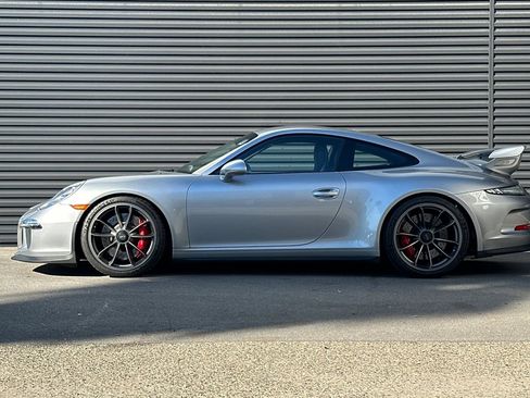 Used 2015 Porsche 911 GT3 image 2
