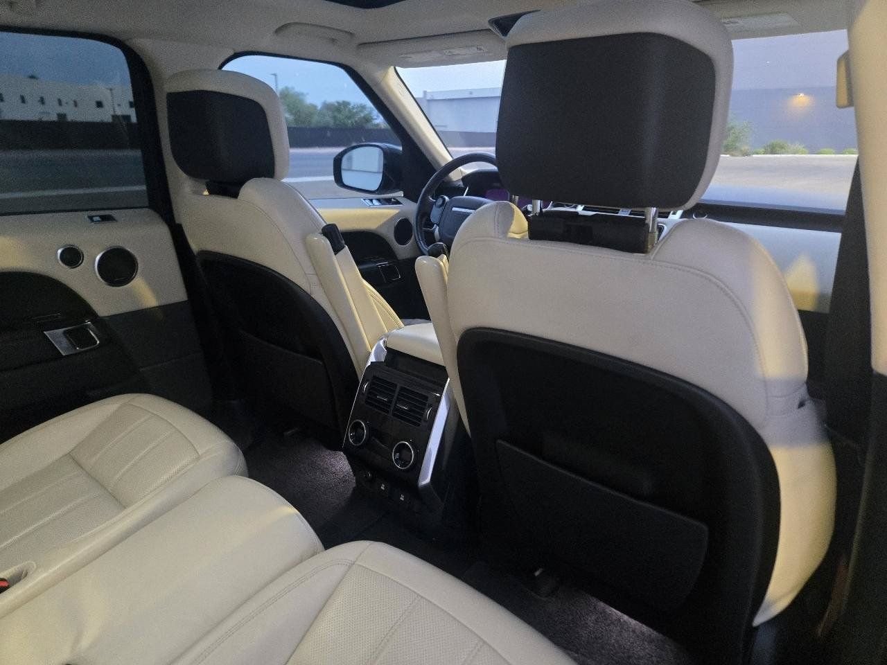 Used 2019 Land Rover Range Rover Sport HSE AWD/4WD image 21