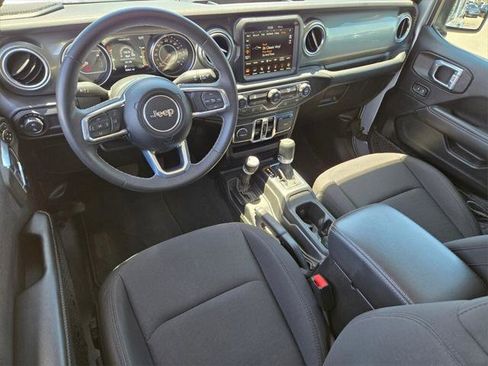 Certified 2023 Jeep Gladiator Overland image 13