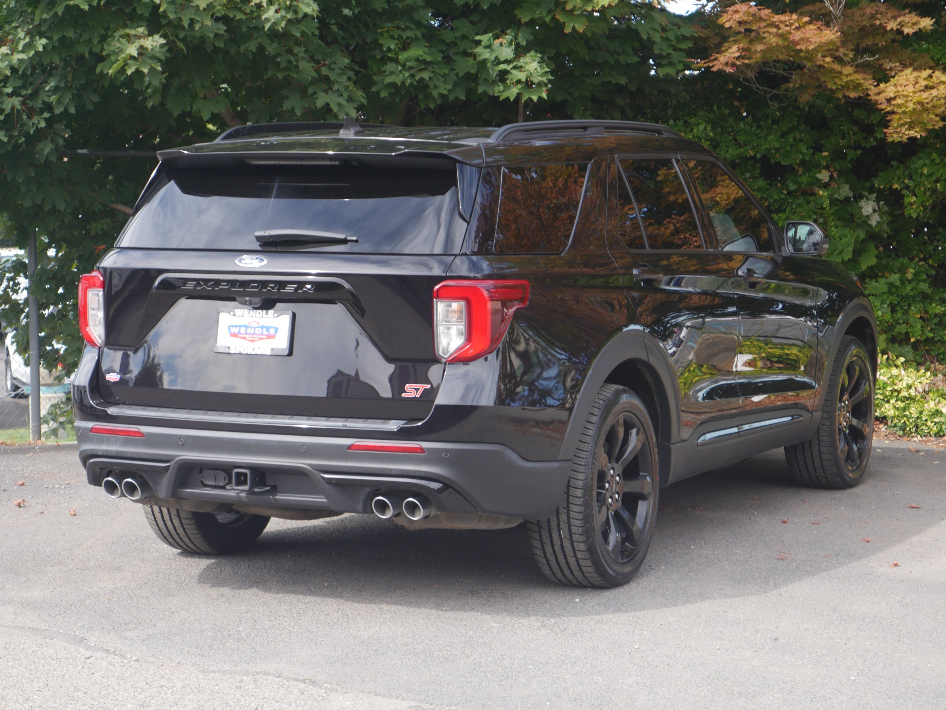 Certified 2023 Ford Explorer ST w/ Technology Package AWD/4WD image 19