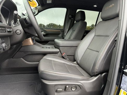 Used 2023 Chevrolet Tahoe High Country image 18