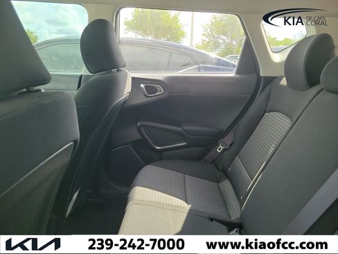 Used 2021 Kia Soul GT-Line FWD image 7