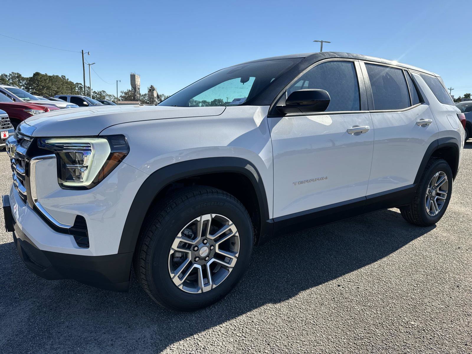 New 2027 GMC Terrain Elevation w/ LPO, Floor Liner Package FWD image 7