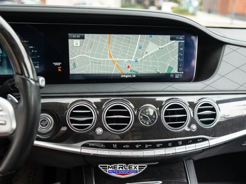 Used 2019 Mercedes-Benz S 560 4MATIC Sedan w/ Premium Package image 32