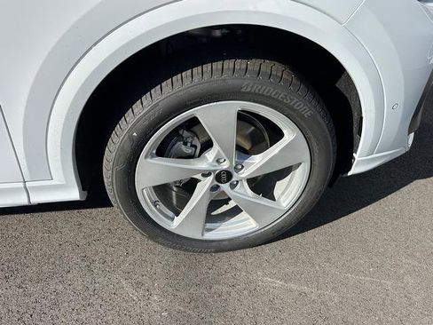 New 2025 Audi Q5 Premium Plus image 27