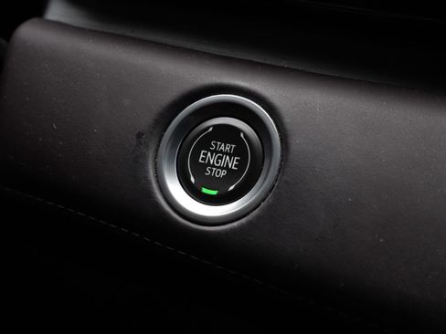 Certified 2023 Cadillac Escalade Premium Luxury Platinum image 16