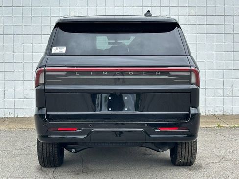 New 2026 Lincoln Navigator Black Label AWD/4WD image 5