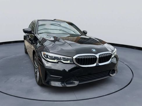 Used 2020 BMW 330i Sedan w/ Convenience Package RWD image 10