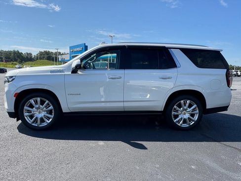 Used 2024 Chevrolet Tahoe High Country AWD/4WD image 6