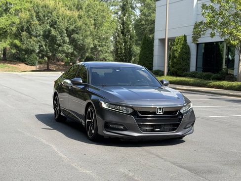 Used 2020 Honda Accord Sport image 2