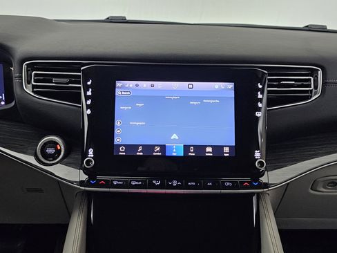 Used 2022 Jeep Wagoneer Series II image 40