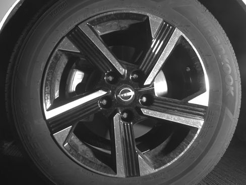 Used 2025 Nissan Sentra SV FWD image 12