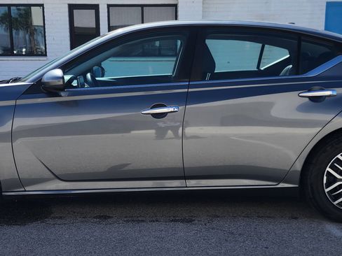 Used 2019 Nissan Altima 2.5 S FWD image 8