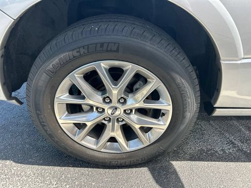 Used 2017 Ford Expedition EL Limited w/ Equipment Group 301A AWD/4WD image 51