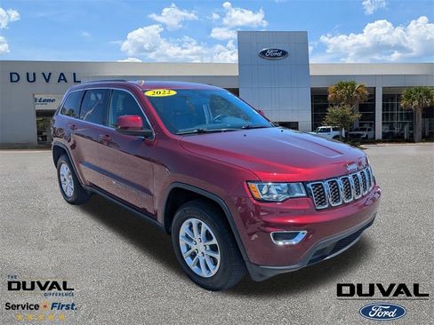 Used 2022 Jeep Grand Cherokee Laredo X image 1