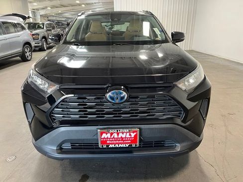 Used 2021 Toyota RAV4 LE AWD/4WD image 8