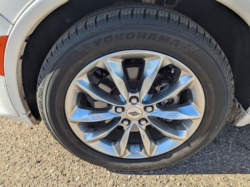 Used 2021 Dodge Durango SXT image 8