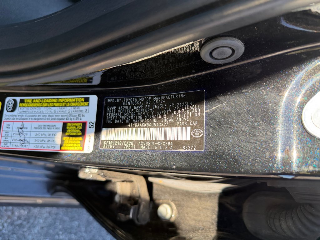 Used 2025 Toyota Camry Hybrid FWD image 25