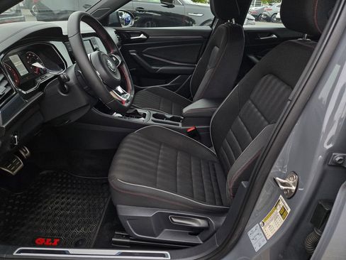 Used 2021 Volkswagen Jetta GLI FWD image 17