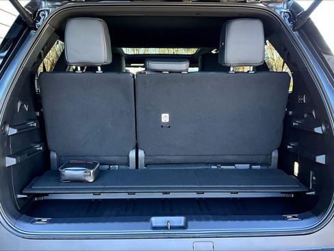 Certified 2025 Toyota Sequoia Platinum image 30