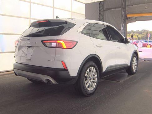 Used 2020 Ford Escape SE FWD image 5