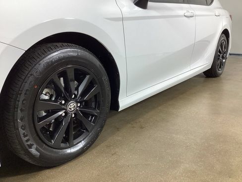 Used 2025 Toyota Camry LE FWD image 2