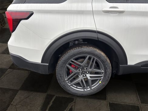 New 2026 Ford Explorer ST-Line w/ ST-Line Street Pack image 34