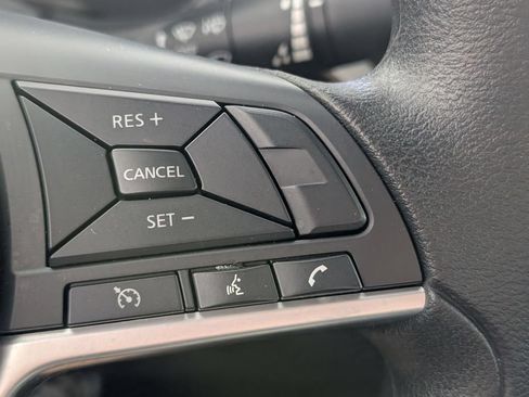 Used 2025 Nissan Altima 2.5 SV FWD image 17