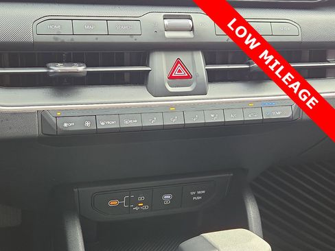 Used 2025 Kia K4 LXS image 19