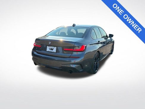 Used 2021 BMW 330i Sedan w/ M Sport Package RWD image 3