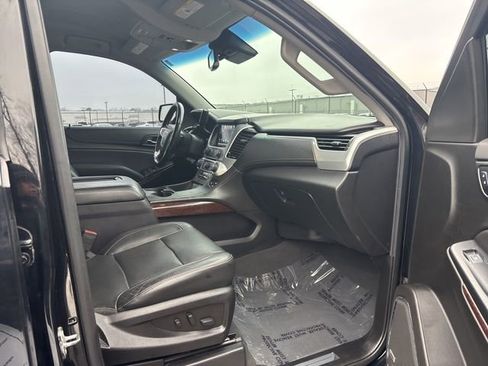 Used 2019 GMC Yukon XL SLT image 8