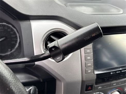 Used 2020 Toyota Tundra SR5 image 12