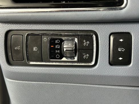 Used 2022 Lincoln Navigator L Black Label AWD/4WD image 35