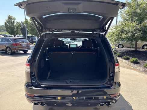 Used 2026 Lincoln Aviator Reserve AWD/4WD image 33