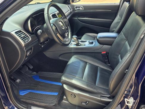Used 2018 Jeep Grand Cherokee Limited AWD/4WD image 8