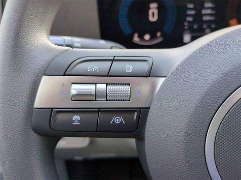 New 2026 Hyundai Kona SE image 23