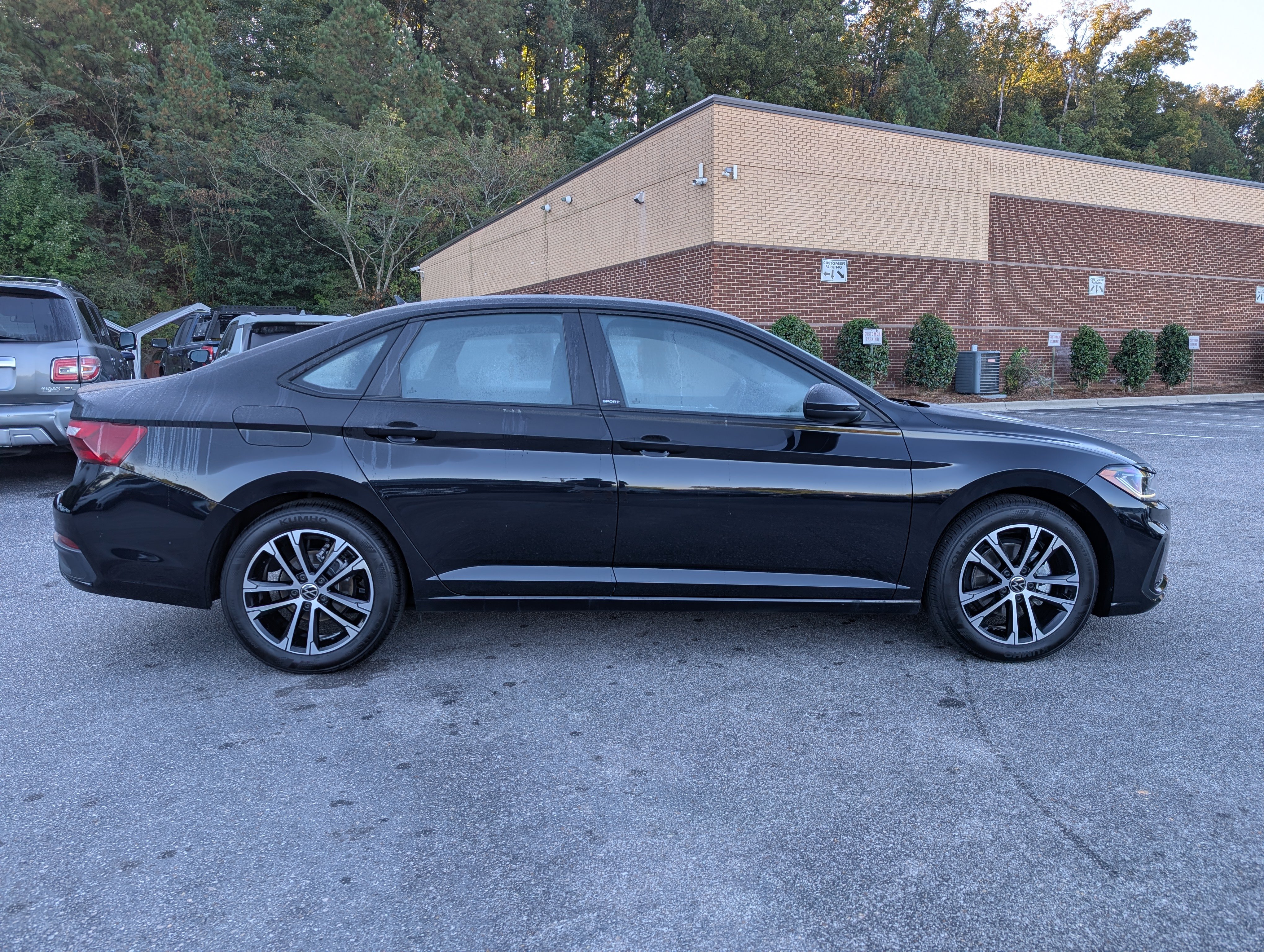 Used 2026 Volkswagen Jetta Sport FWD image 10