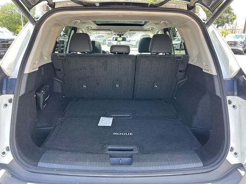 Used 2022 Nissan Rogue SL FWD image 47