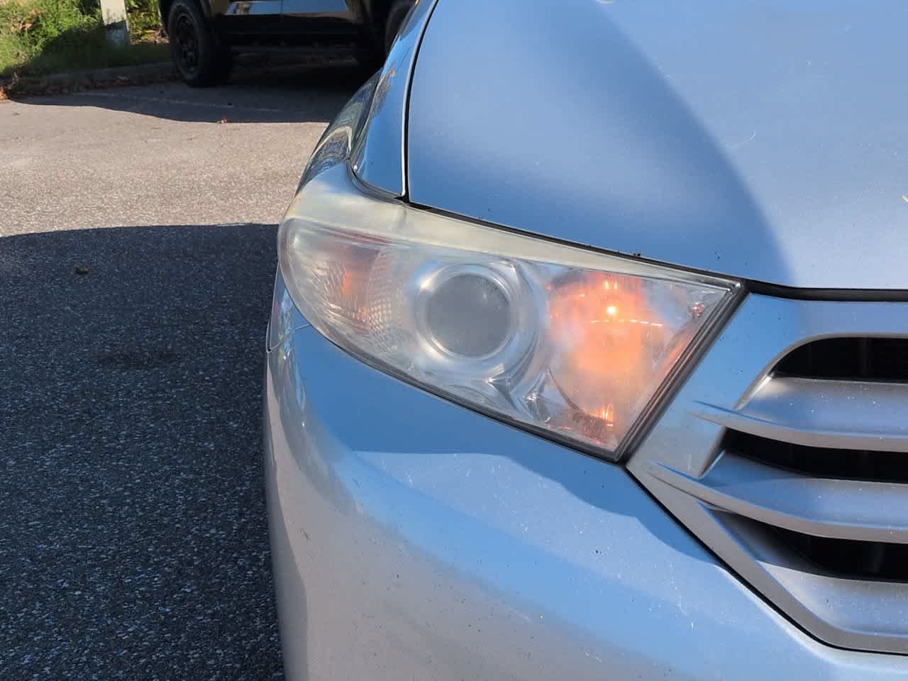 Used 2011 Toyota Highlander Limited w/ Tow Pkg AWD/4WD image 10